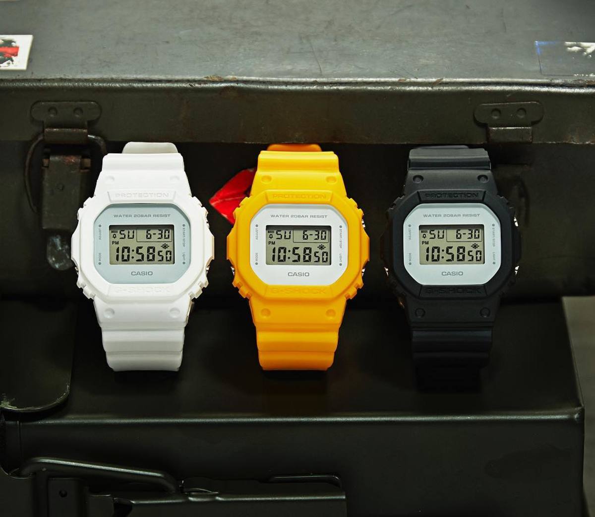 g shock dw 5600 colors