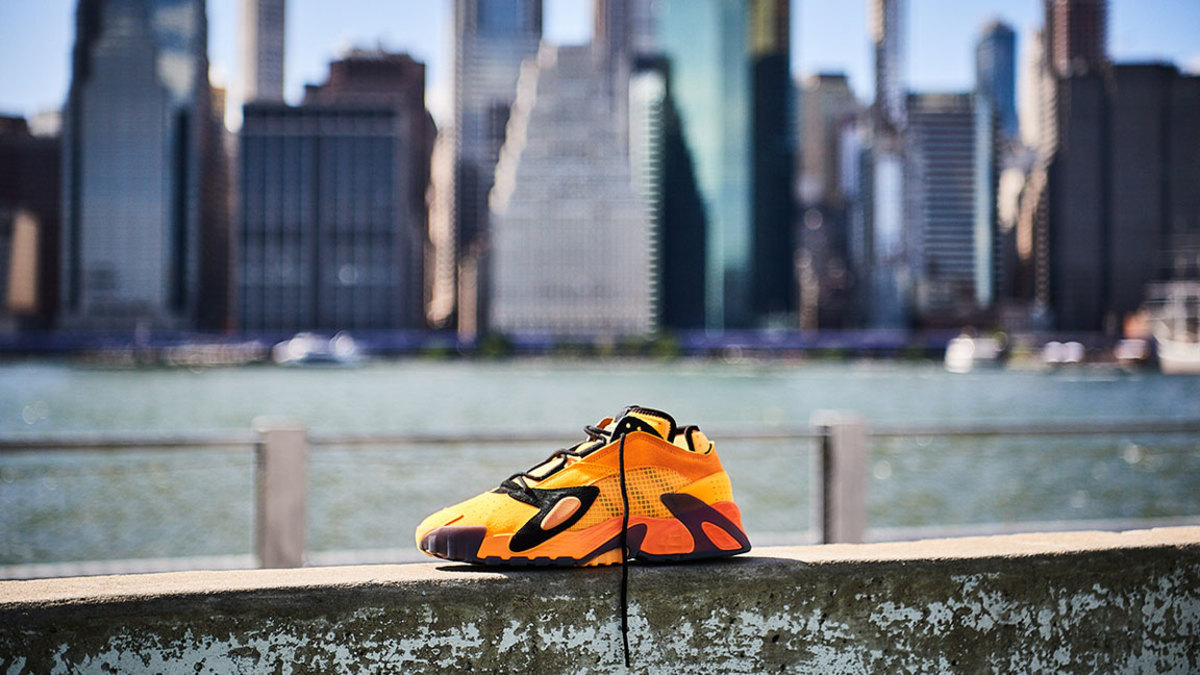 basket adidas compensée