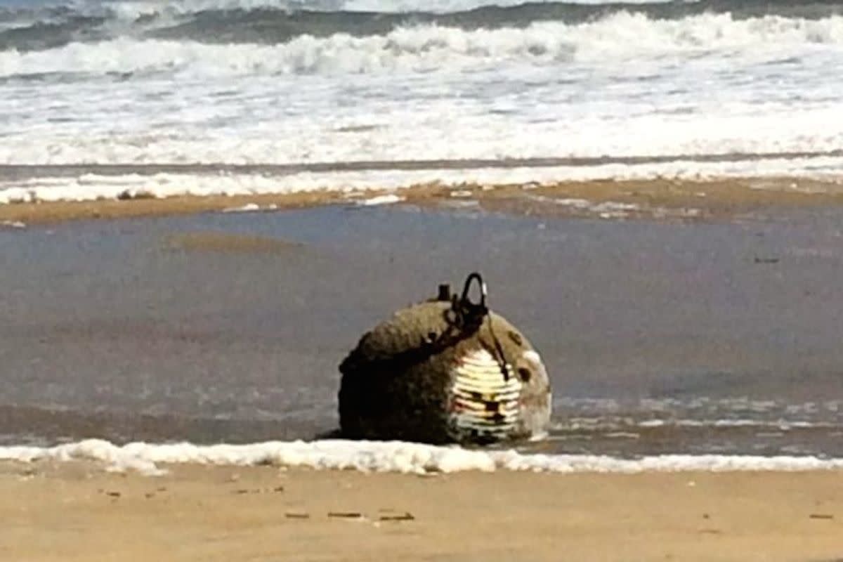 Naval mine