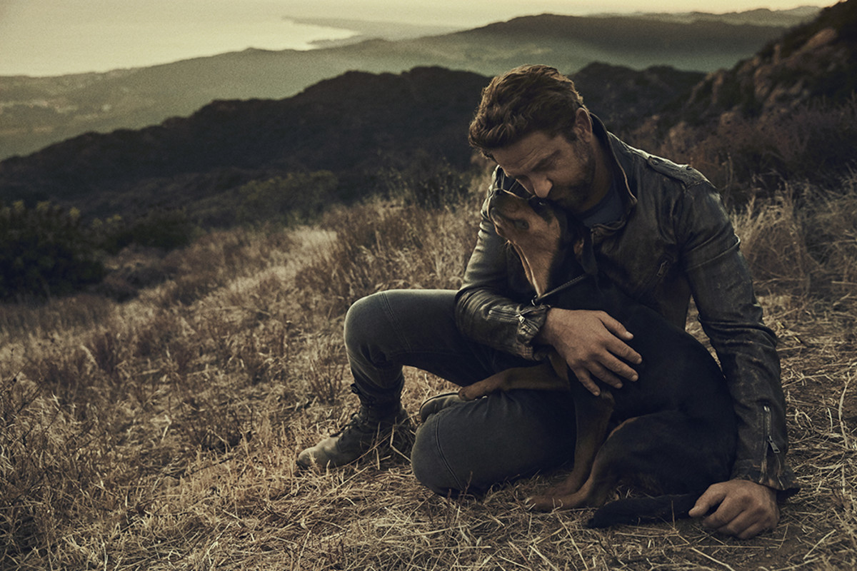 Gerard Butler and his rescue dog Shushka.