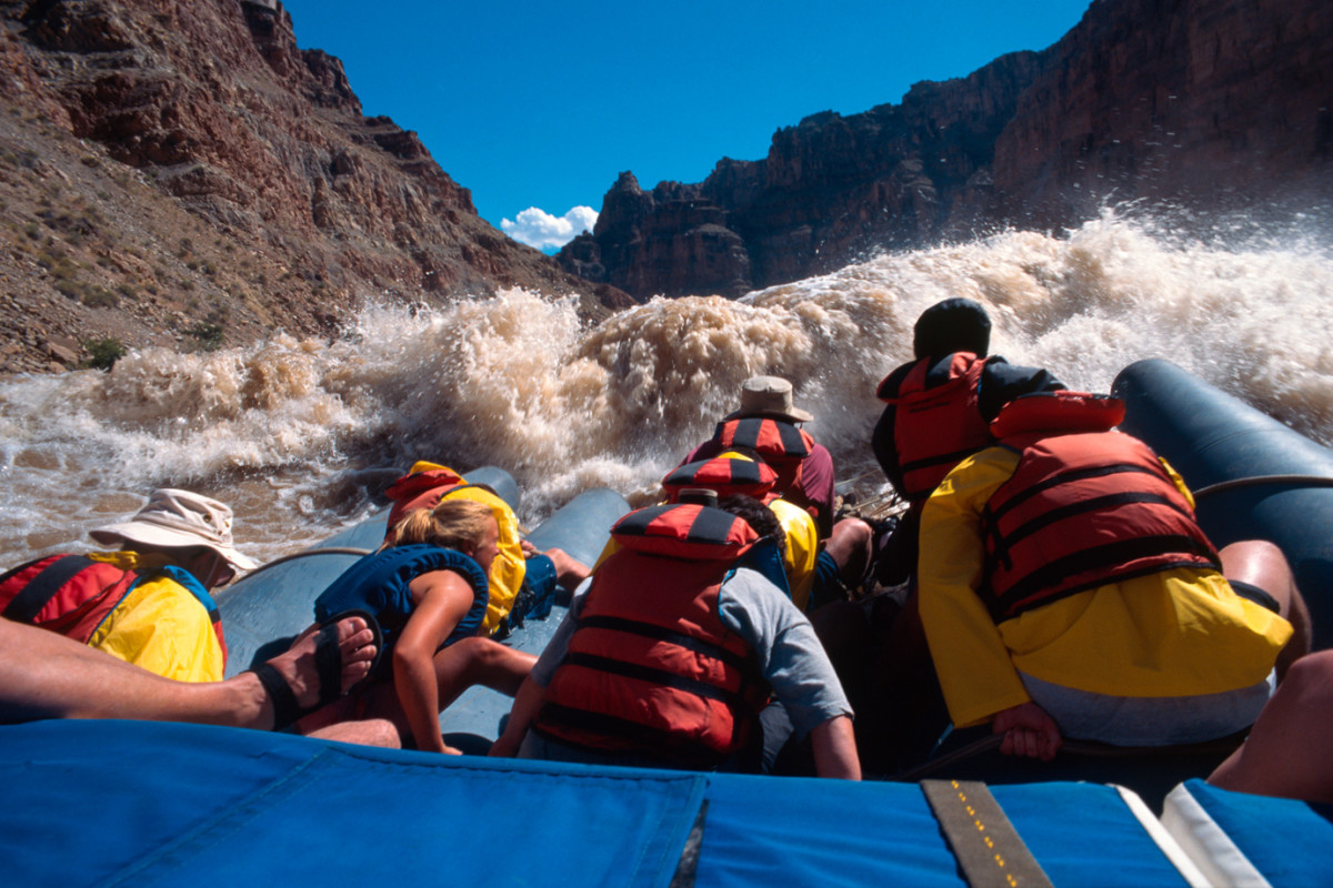 White water rafting in Cataract Canyon