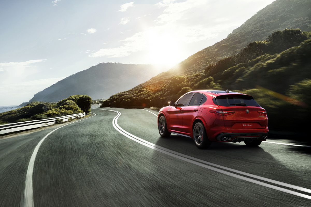 2018 Alfa Romeo Stelvio Quadrifoglio