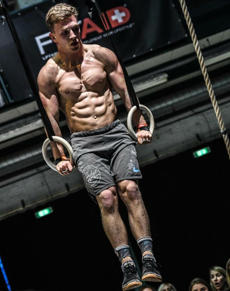 Vegan CrossFitter Jeremy Reijnders in competition