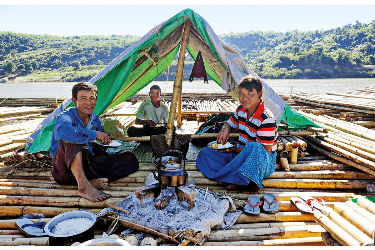 Three-raftsmen