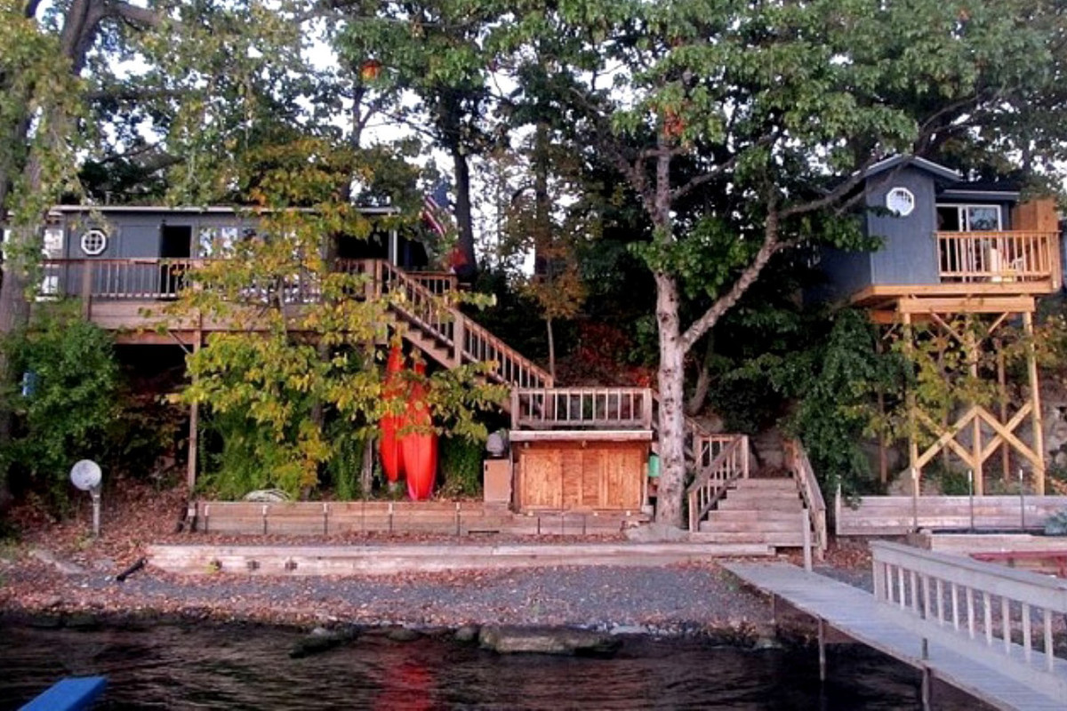 Treehouse Cabins