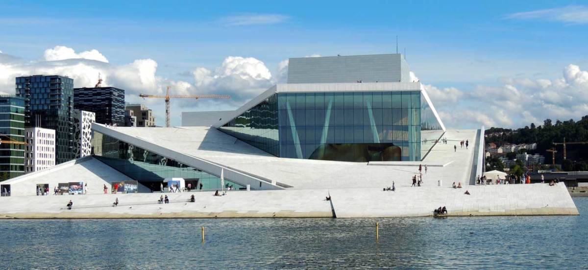 Oslo Travel Guide: Oslo Opera House
