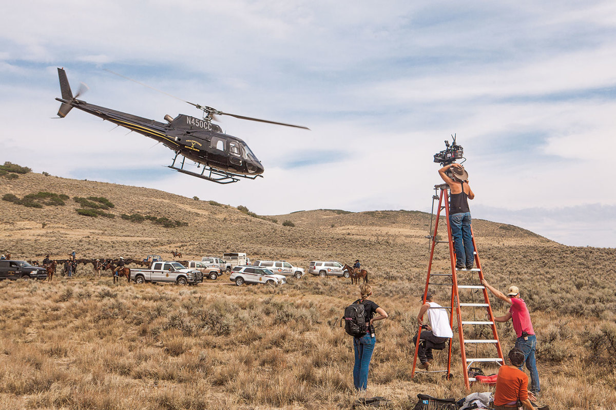 Yellowstone-crew