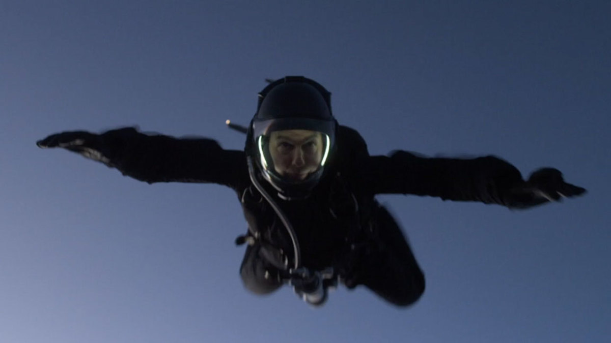 Tom Cruise performs HALO jump in Mission: Impossible - Fallout