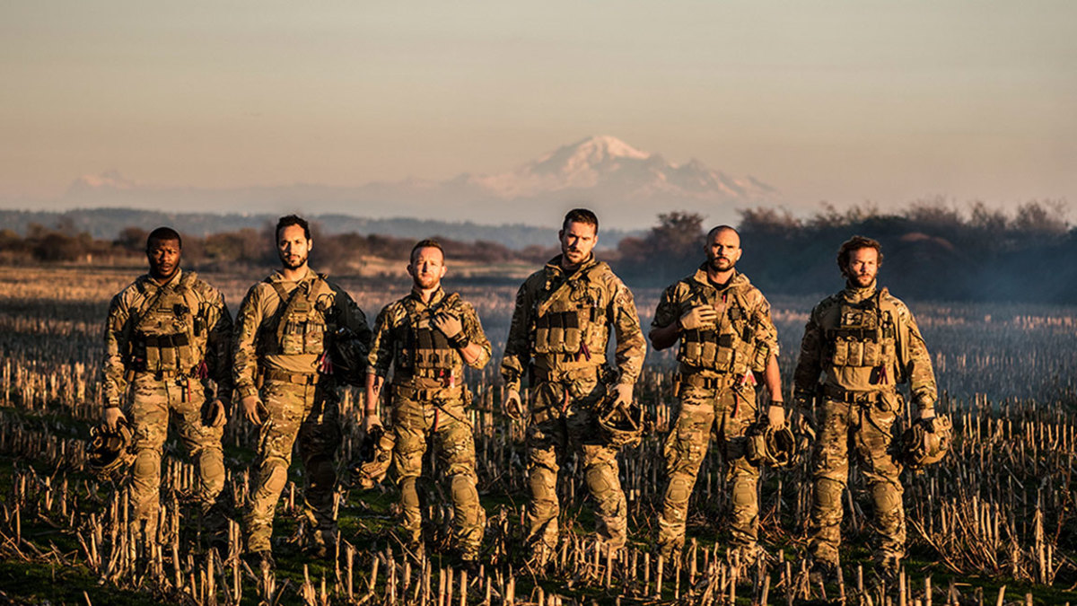 Actor Barry Sloane and the cast of the HISTORY series 'SIX'