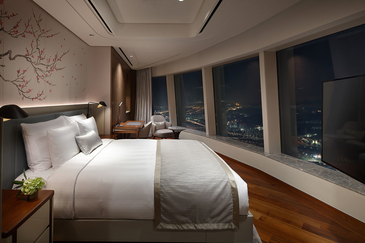 Seoul Signiel Room