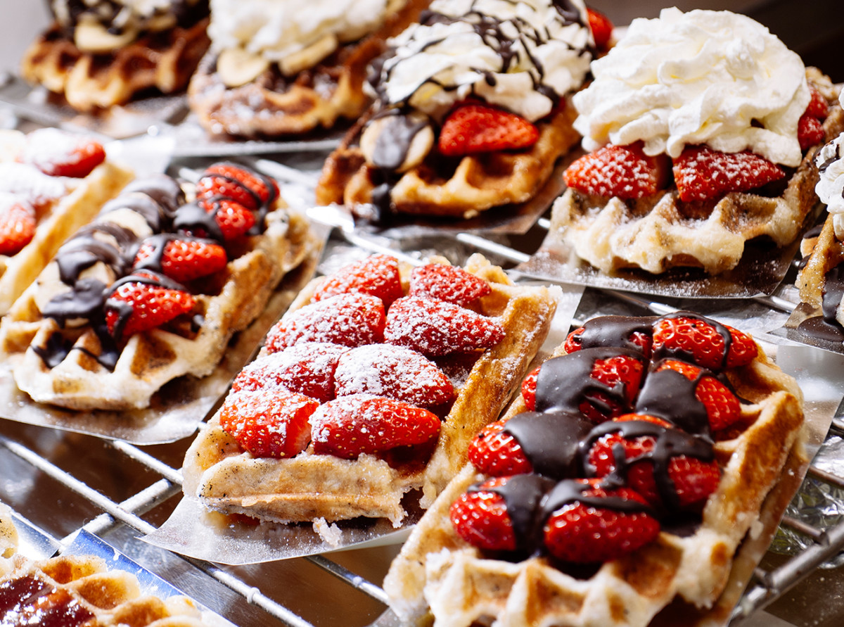 Brussels Travel Guide 4 Days of Palaces, Waffles, and Crude Statues