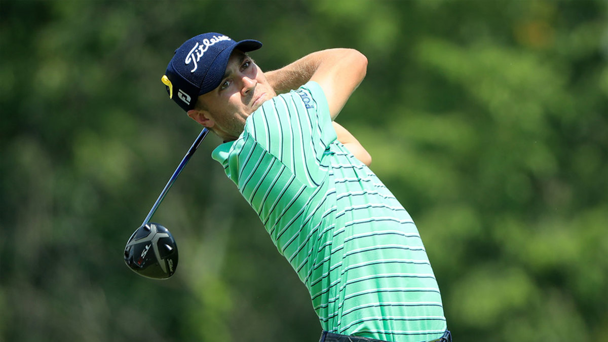 Justin Thomas plays his shot from the sixth tee during the World Golf Championships-Bridgestone Invitational - Final Round at Firestone Country Club South Course on August 5, 2018 in Akron, Ohio.