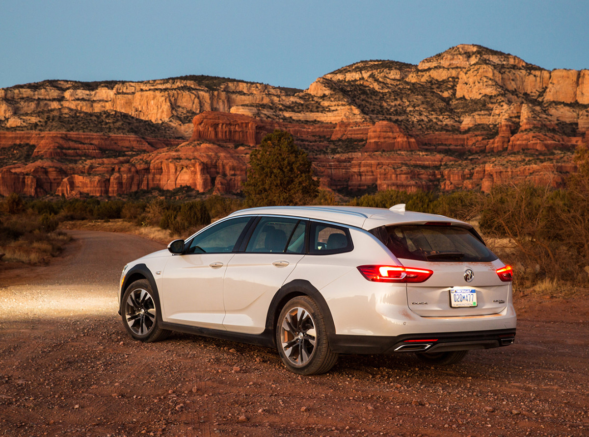 Buick Regal TourX