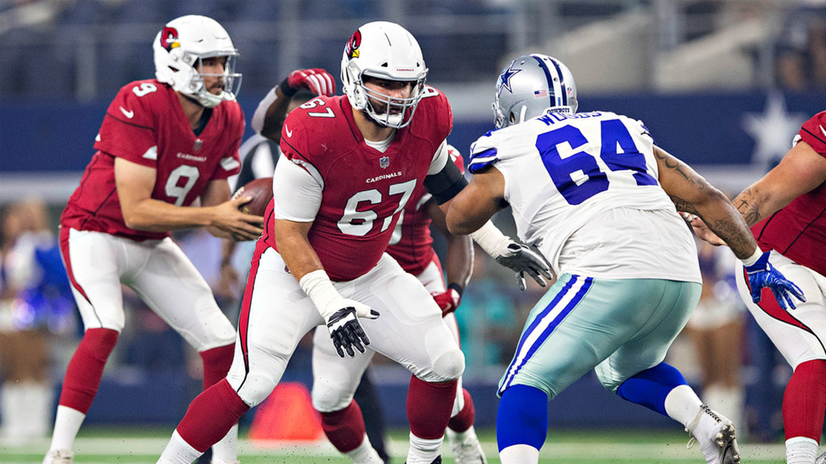 Justin Pugh #67 of the Arizona Cardinals drops back to block Antwaun Woods #64 of the Dallas Cowboys at AT&T Stadium during week 3 of the preseason on August 26, 2018 in Arlington, Texas. The Cardinals defeated the Cowboys 27-3. (Photo by Wesley Hitt/Getty Images)