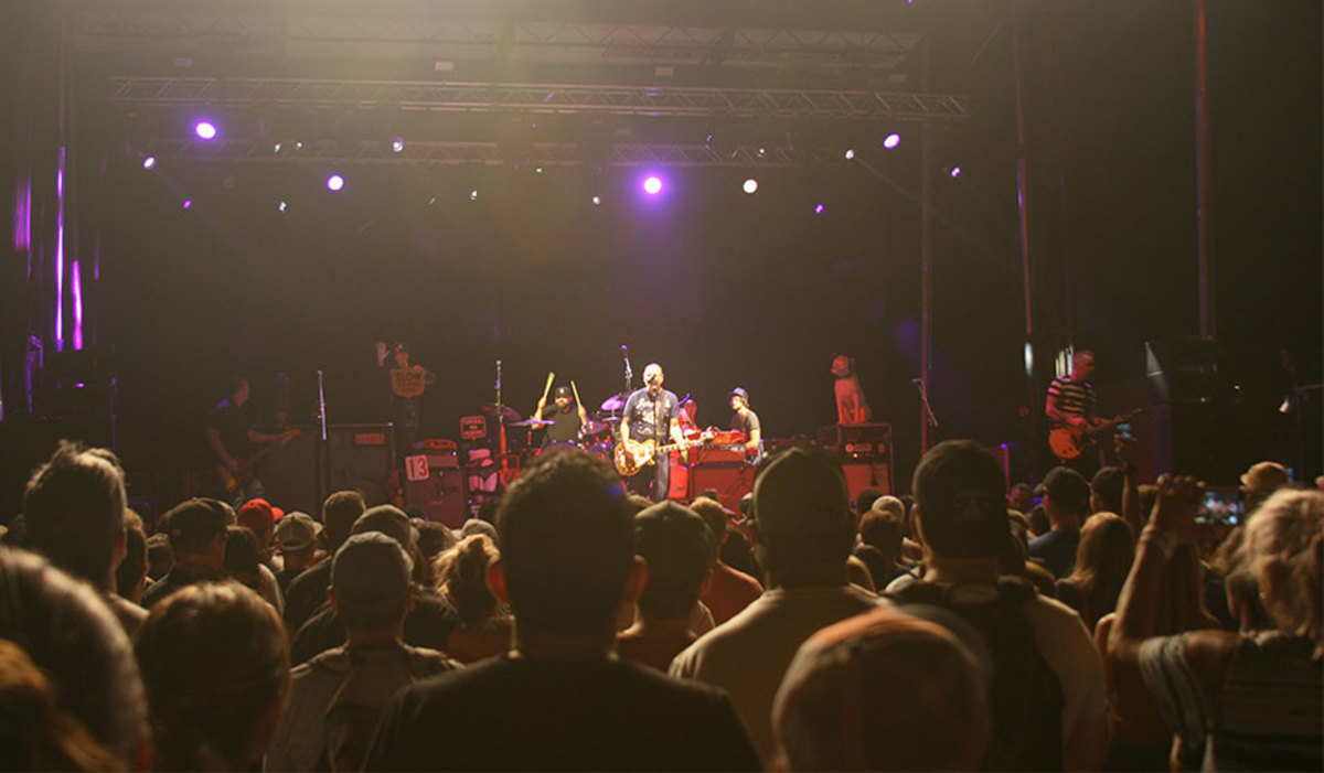 Social Distortion WSL Surf Ranch Pro