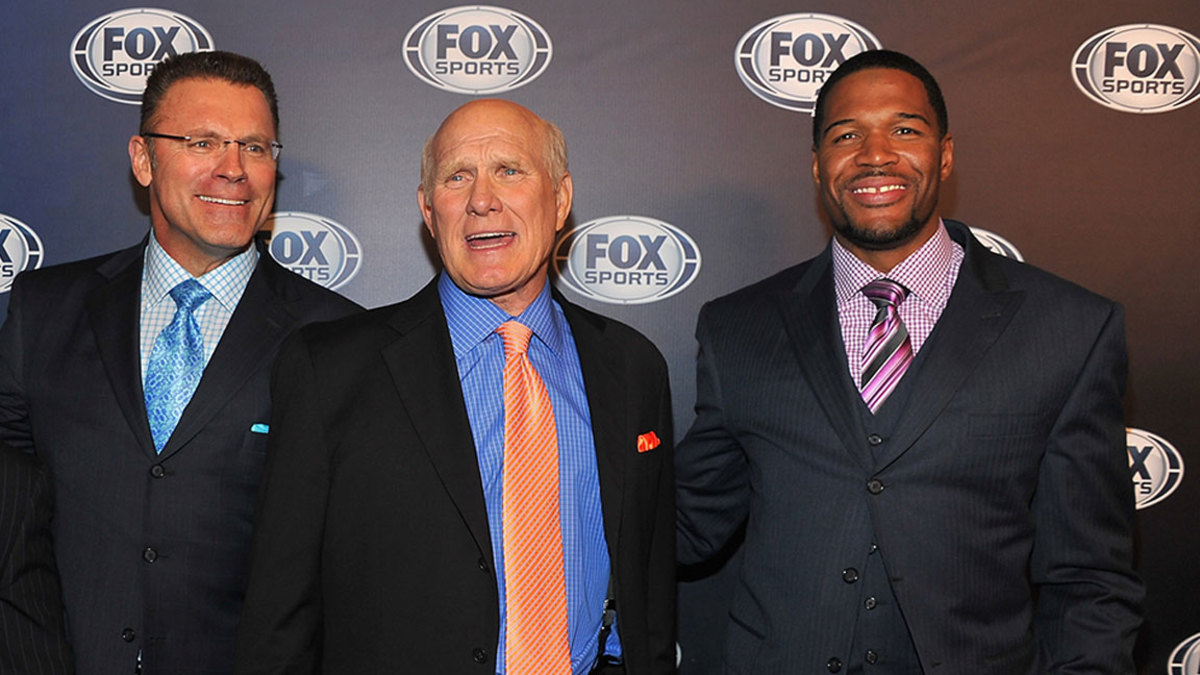 Howie Long, Terry Bradshaw and Michael Strahan attend the 2013 Fox Sports Media Group Upfront after party at Roseland Ballroom on March 5, 2013 in New York City. (Photo by Theo Wargo/Getty Images)
