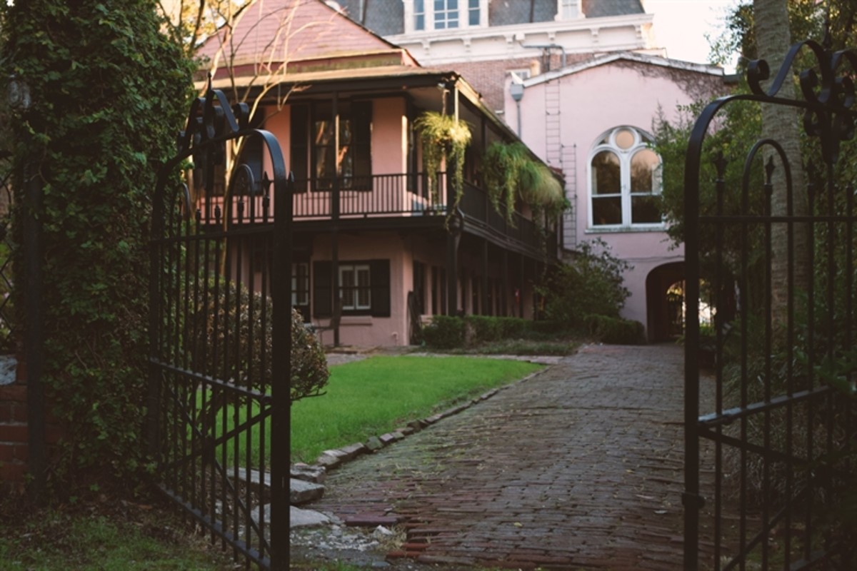 Battery Carriage House