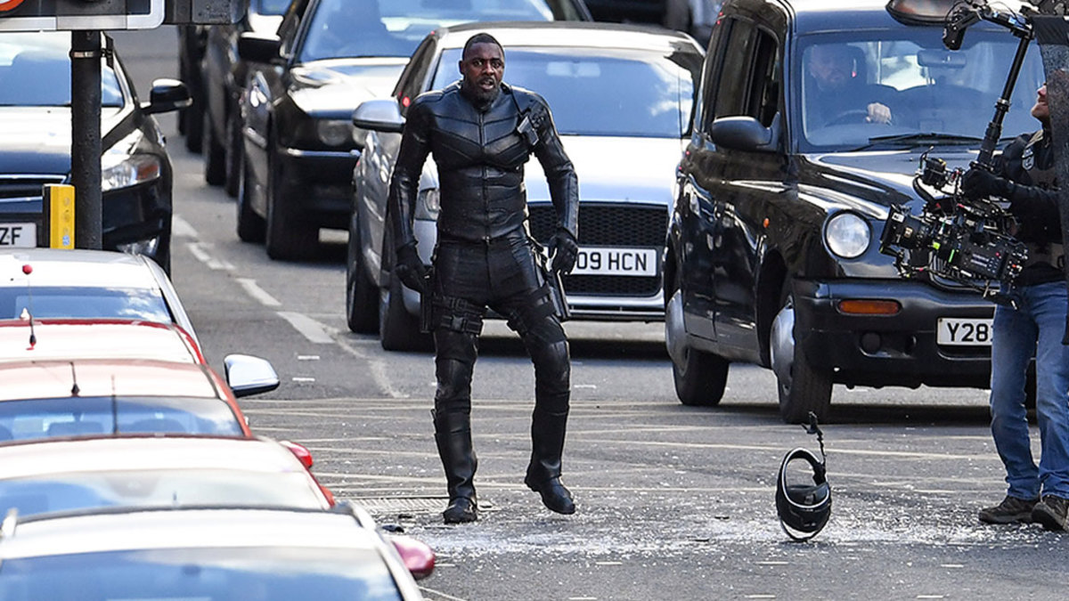 Idris Elba on set in George Square as filming of Fast and the Furious spinoff continues on October 26, 2018 in Glasgow, Scotland. The Universal Pictures film stars Jason Statham, Dwayne Johnson and Idris Elba and has a crew of 200 working on it in the city until the 29th of October. (Photo by Jeff J Mitchell/Getty Images)