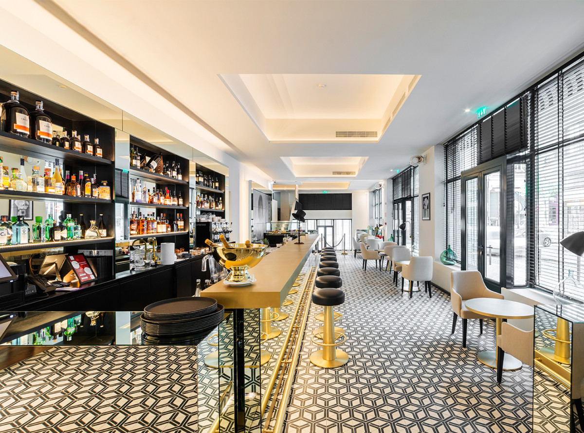 Vogue Cafe
