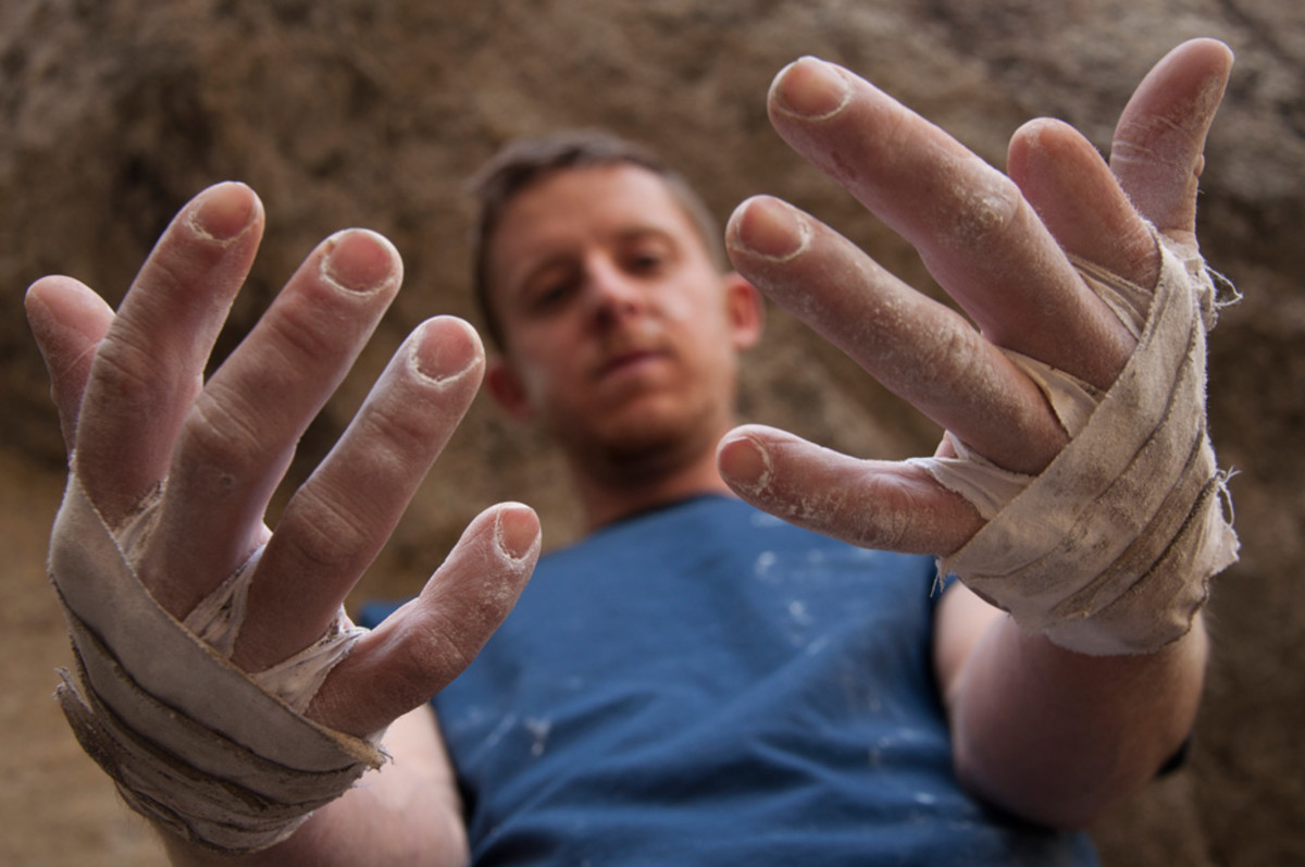 tommy caldwell fingers