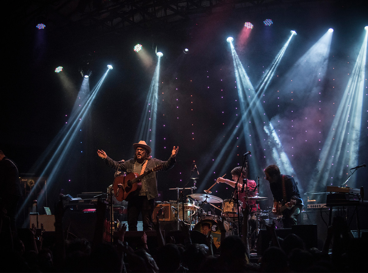 Tweedy onstage with Wilco in 2016 following the release of its album Shmilco.
