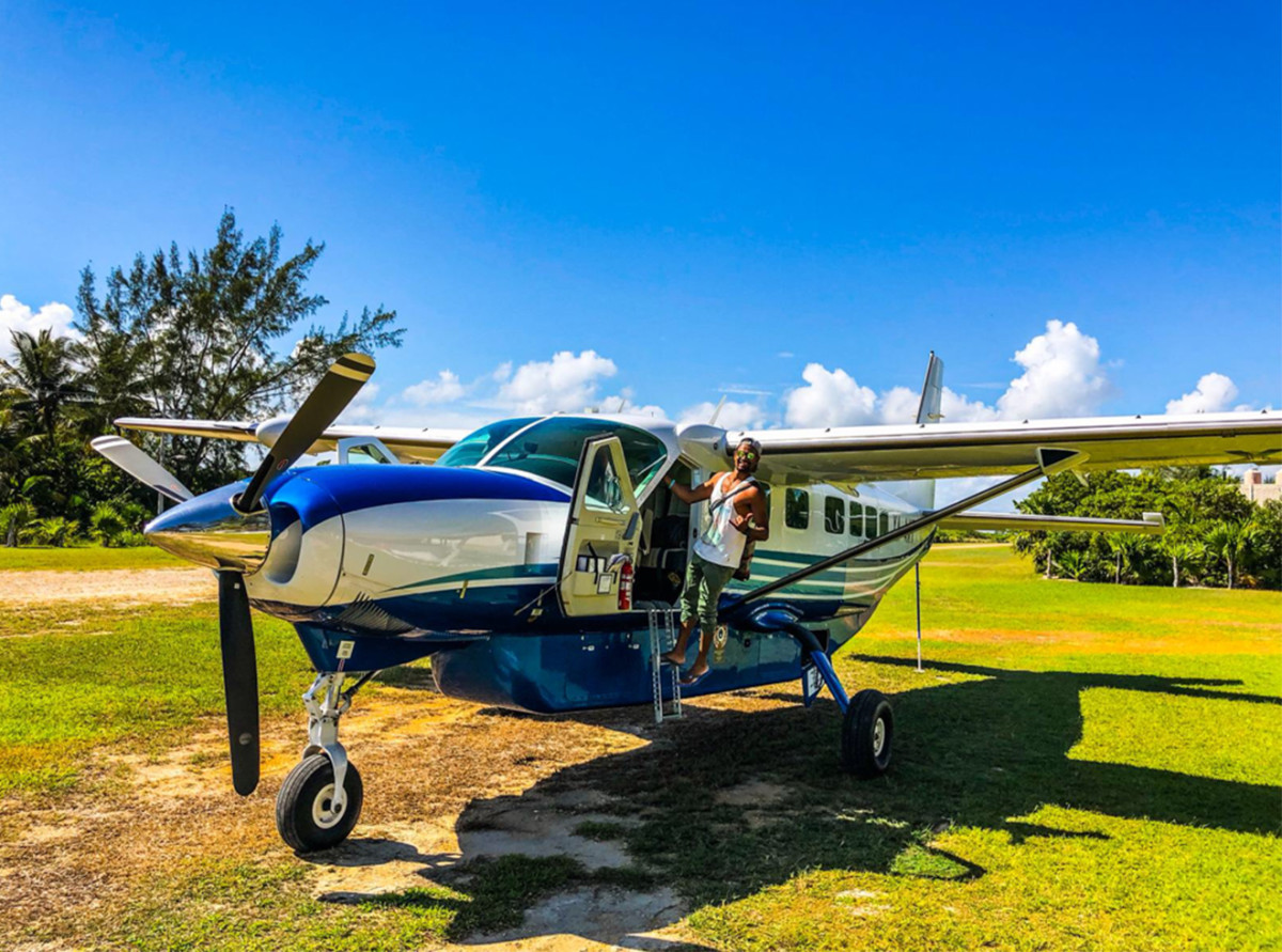 Private air taxi to Isla Holbox