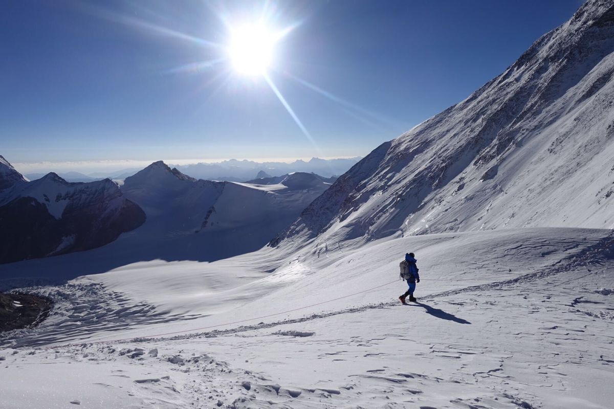 Adrian Ballinger Everest