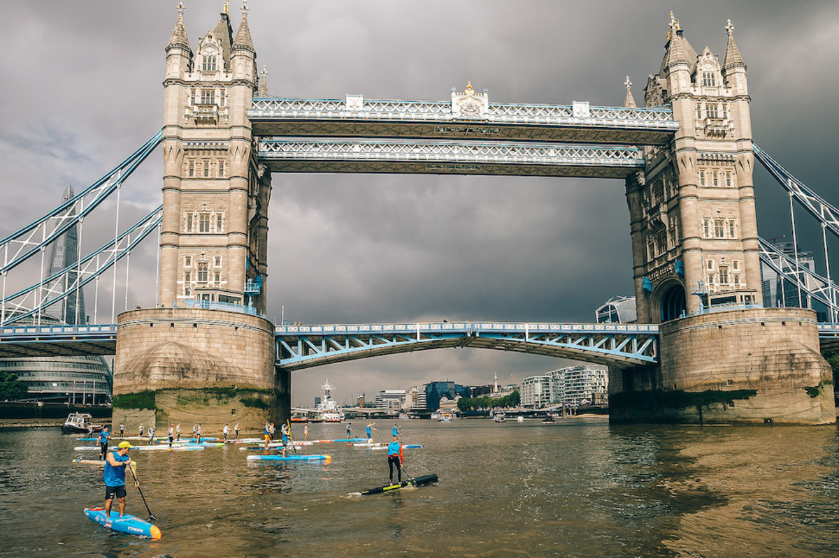 An iconic starting line for the Distance race in the London SUP Open.