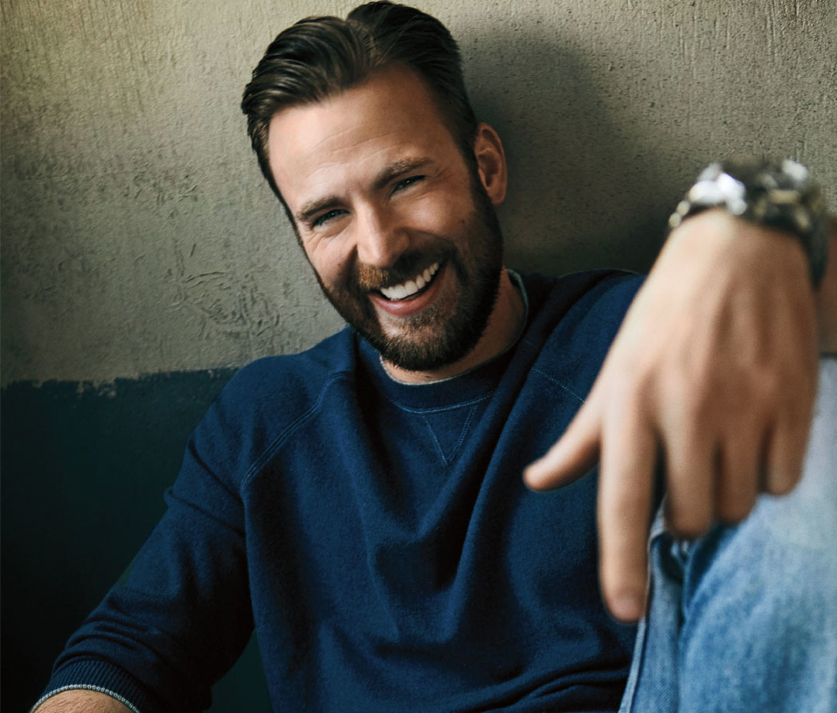 How to Get Chris Evans' Manicured Beard and Slicked-Back 