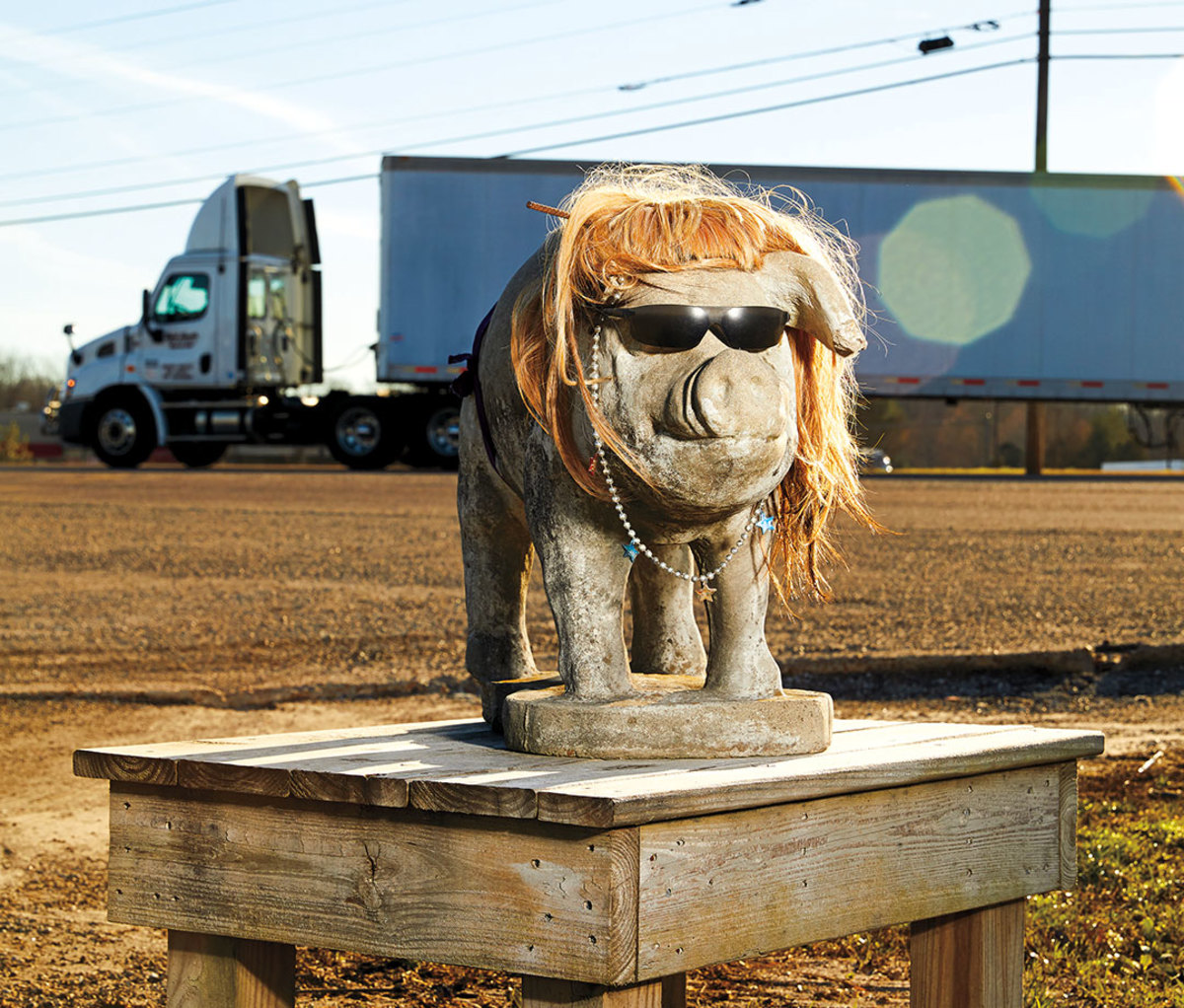 Concrete pig landmarker