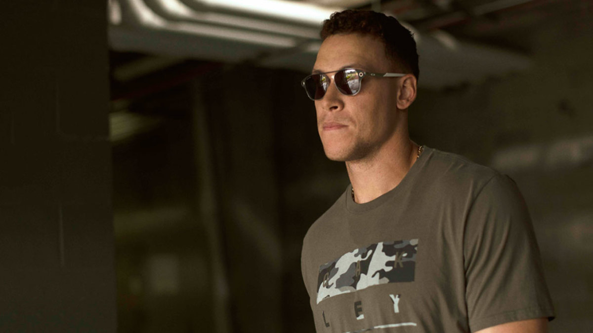 Oakley / Oakley Ahyris Collection