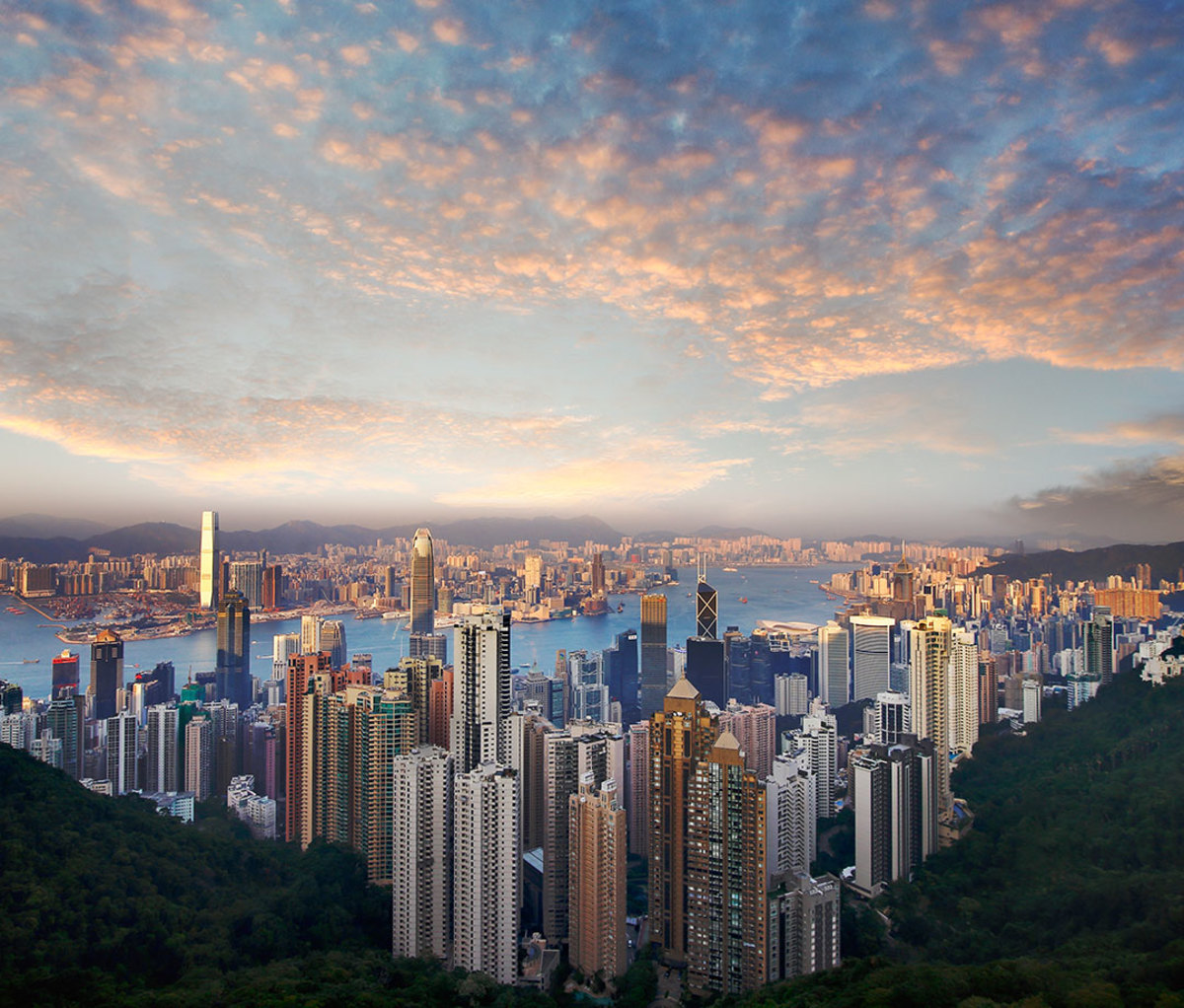 Dramatic Hong Kong Victoria Peak Scenery
