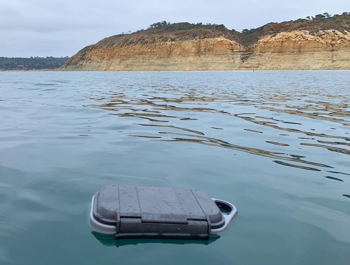 The Pelican Go Floats