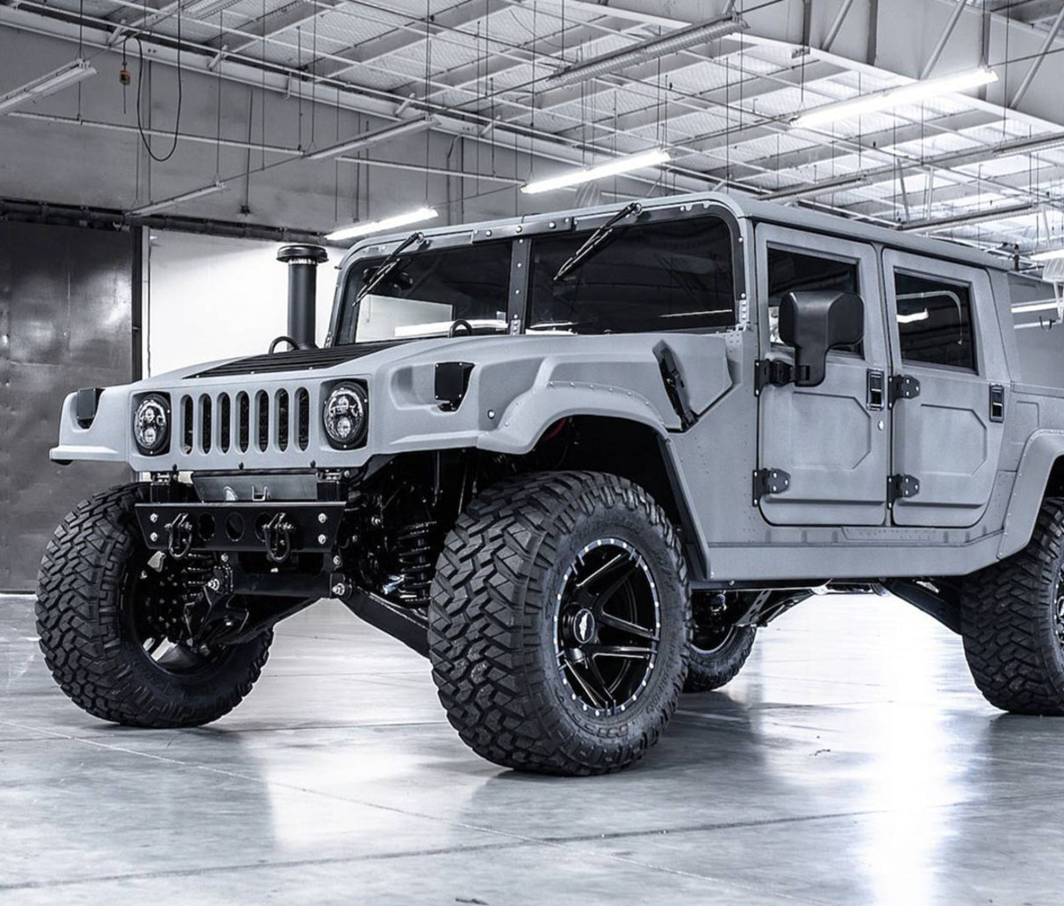 Mil-Spec Automotive's H1 Hummer