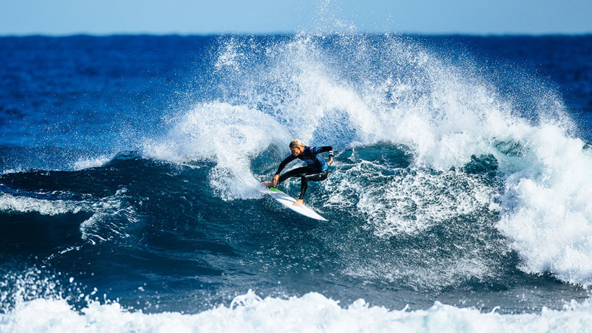Surfer Kolohe Andino