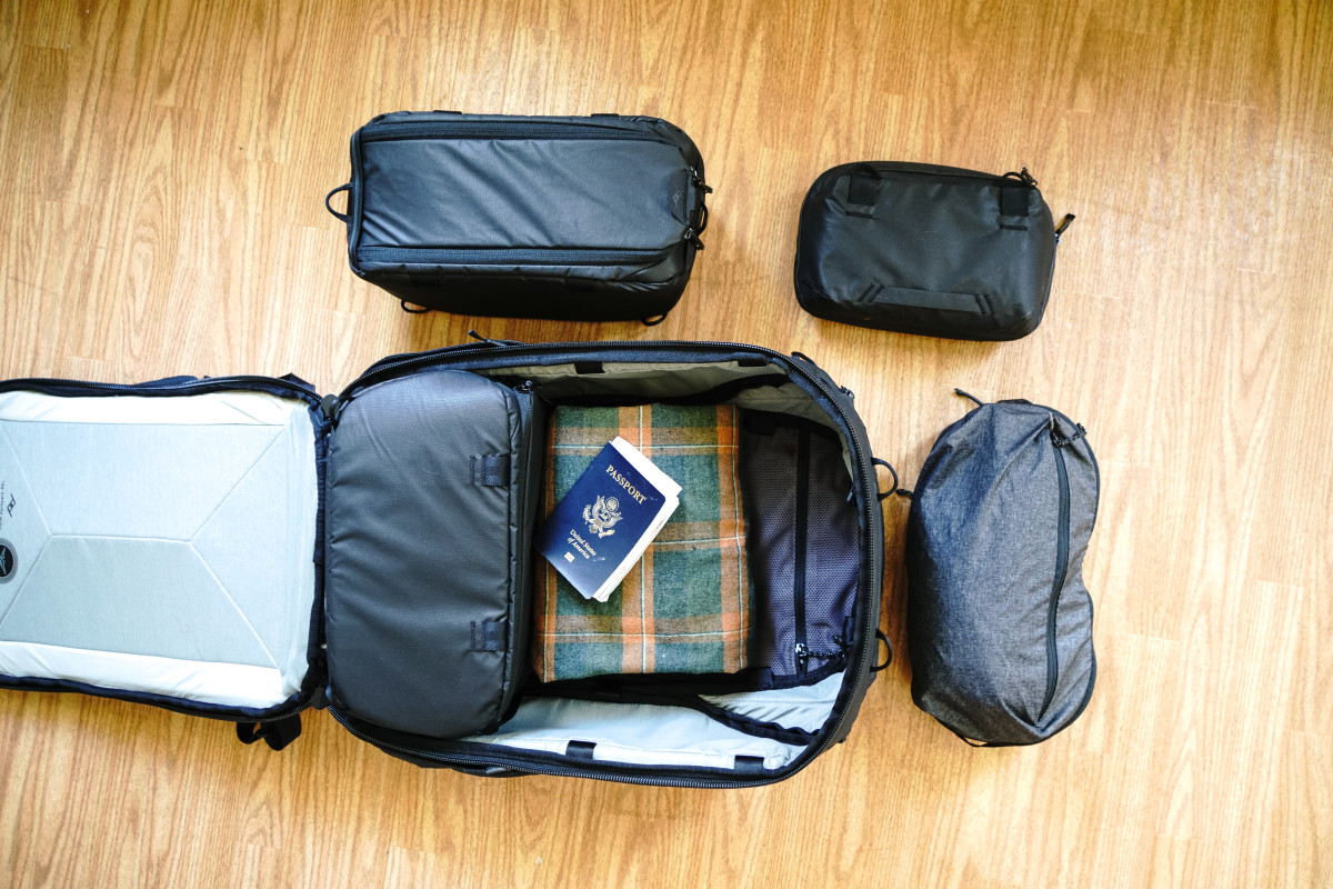 Peak Design Travel Bag Review