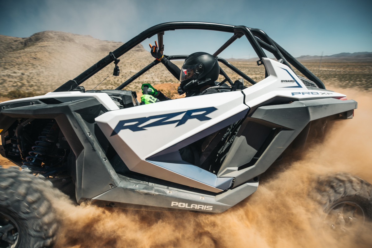 Polaris RZR ProXP white