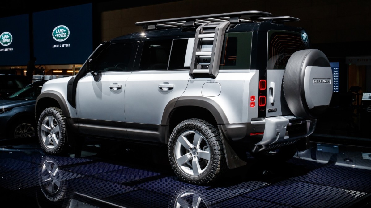 Land Rover Defender