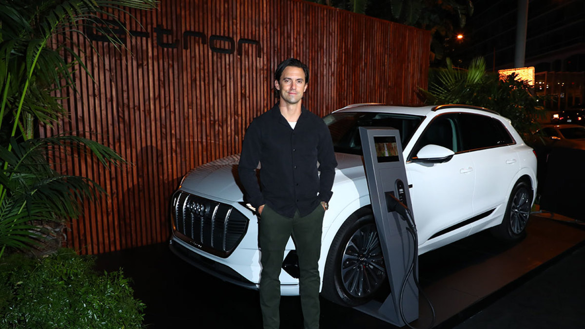 Audi Celebrates the 71st Emmys Description: LOS ANGELES, CALIFORNIA - SEPTEMBER 19: Milo Ventimiglia attends the Audi pre-Emmy celebration at Sunset Tower in Hollywood on Thursday, September 19, 2019. (Photo by Joe Scarnici/Getty Images for Audi)
