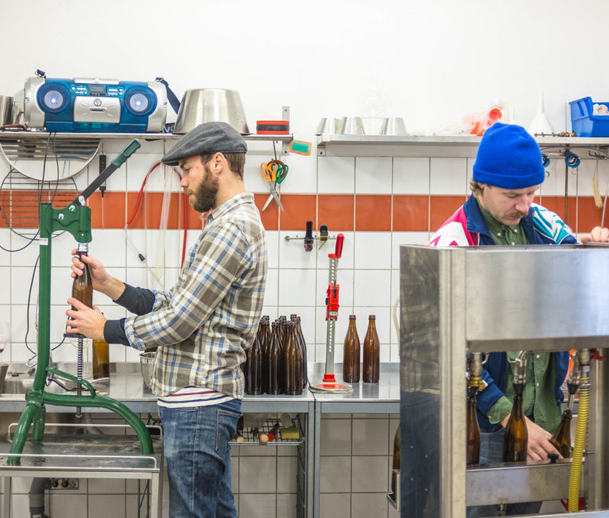 The men behind FRUKTSTEREO craft ciders using 100 percent fruit, fermented with natural yeast without any additive.