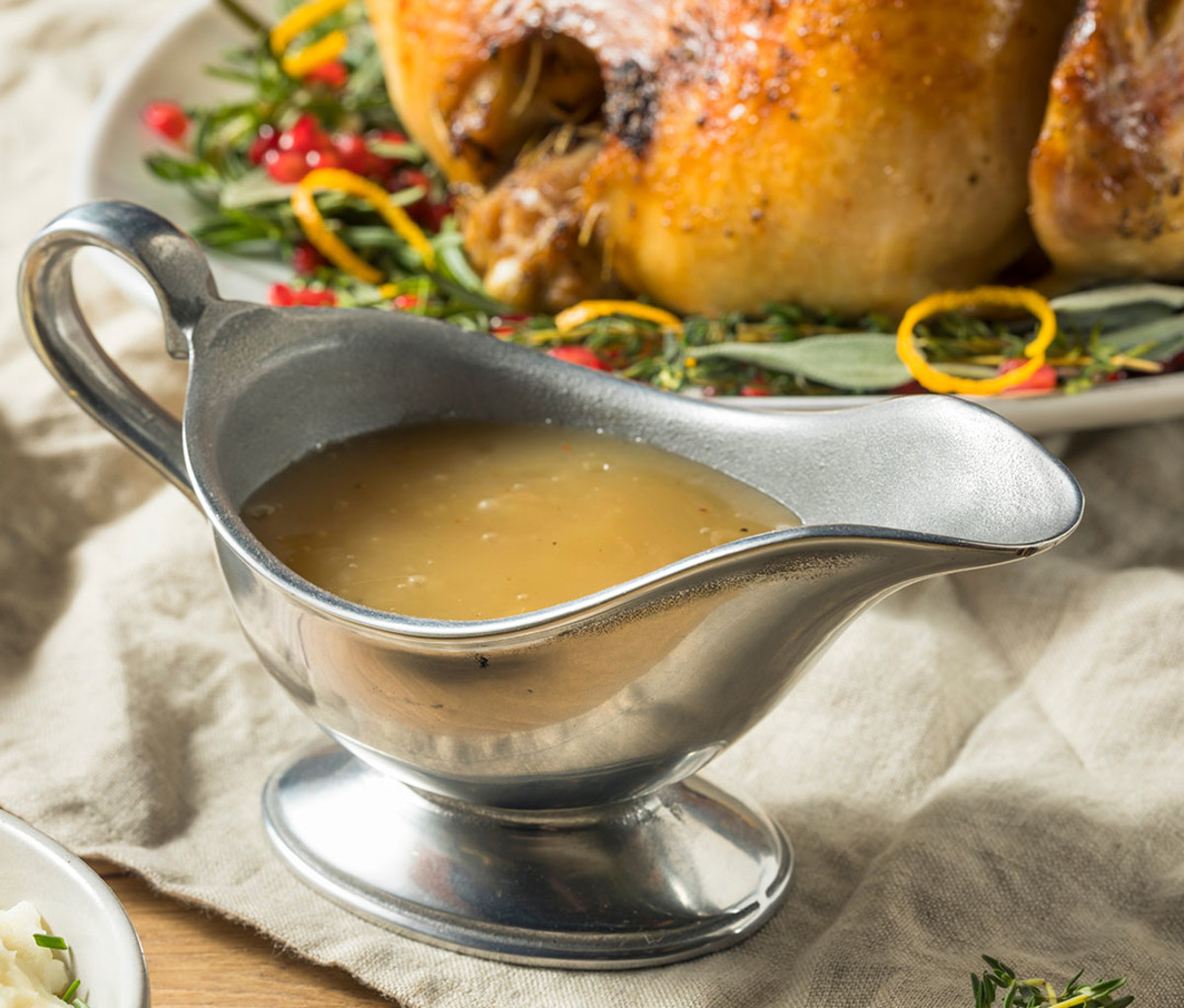 Thanksgiving turkey gravy