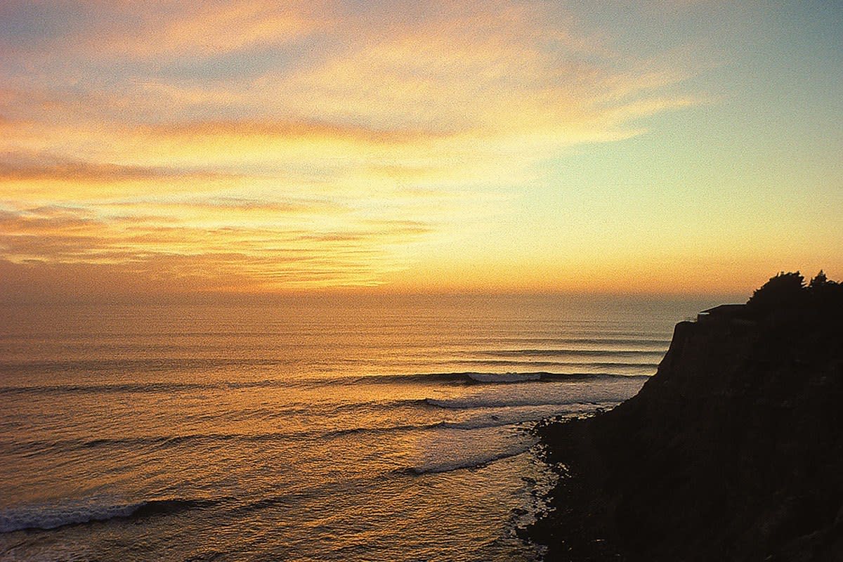 LunadaBay_Surfer