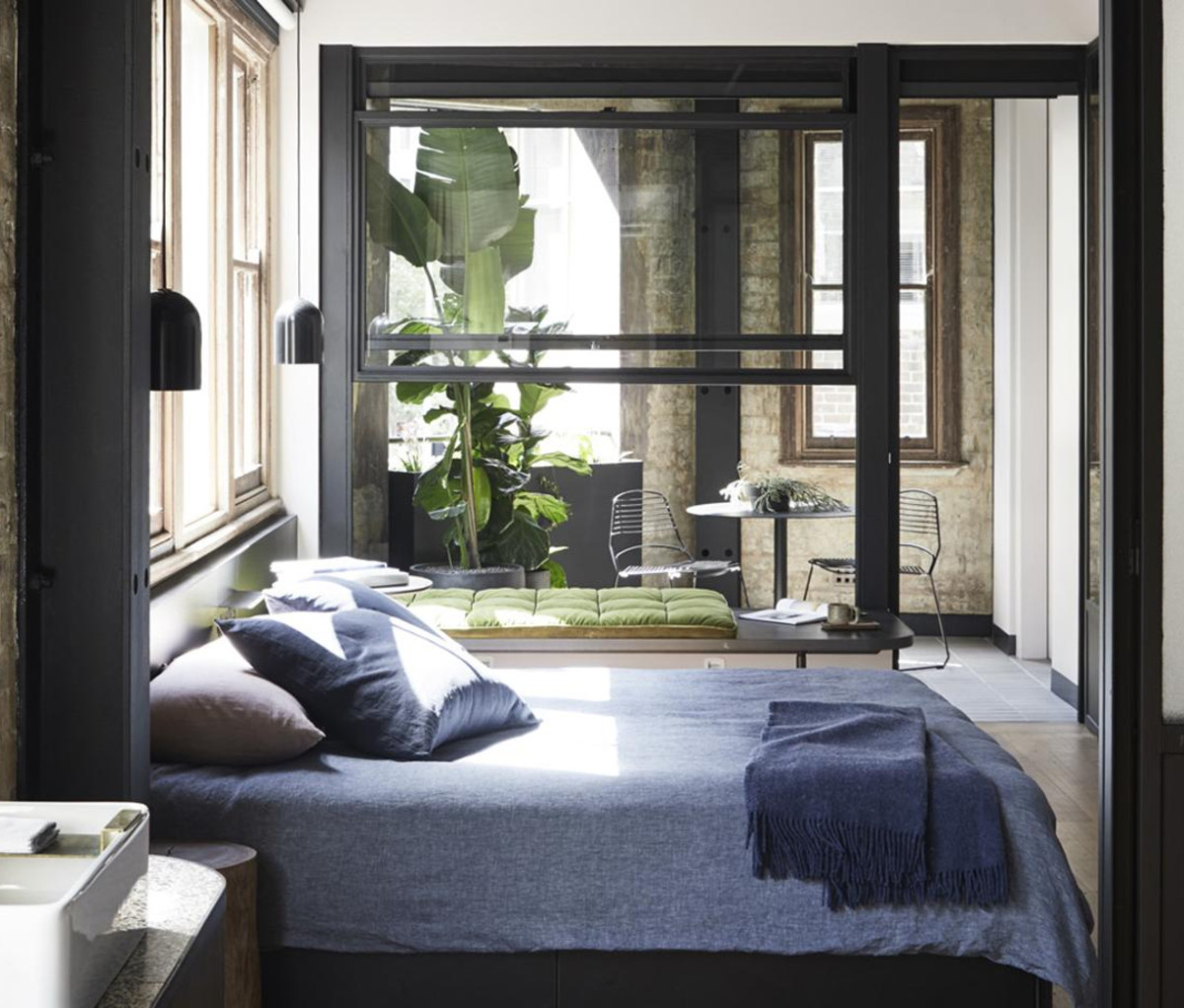 Paramount House Hotel