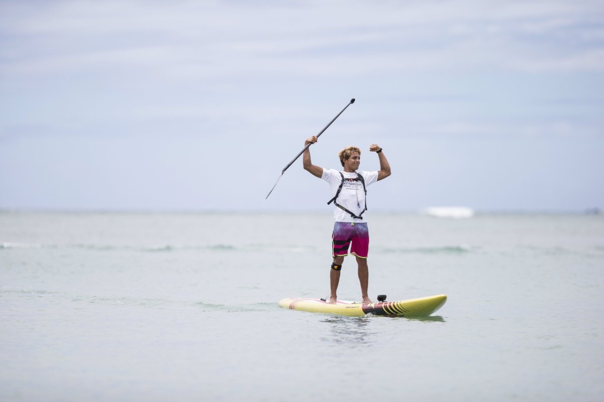 Kai Lenny finish M2O Molokai to Oahu SUP