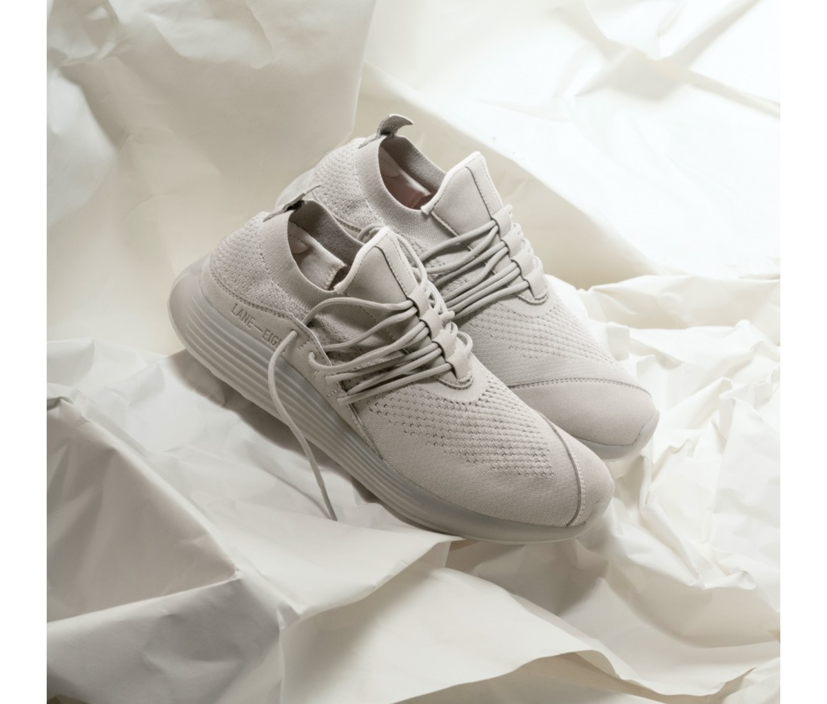 New sustainable Lane Eight Trainer AD 1