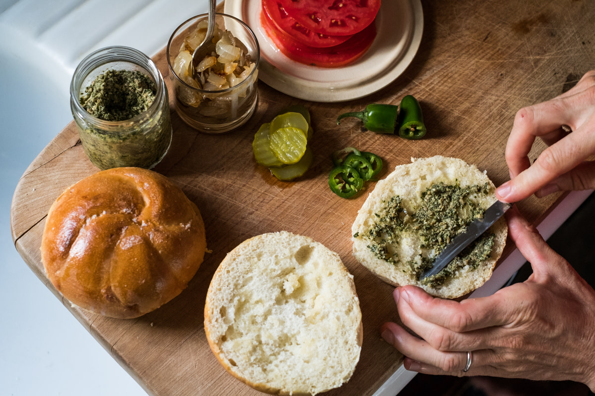 How to Perfect the American Classic Cheeseburger