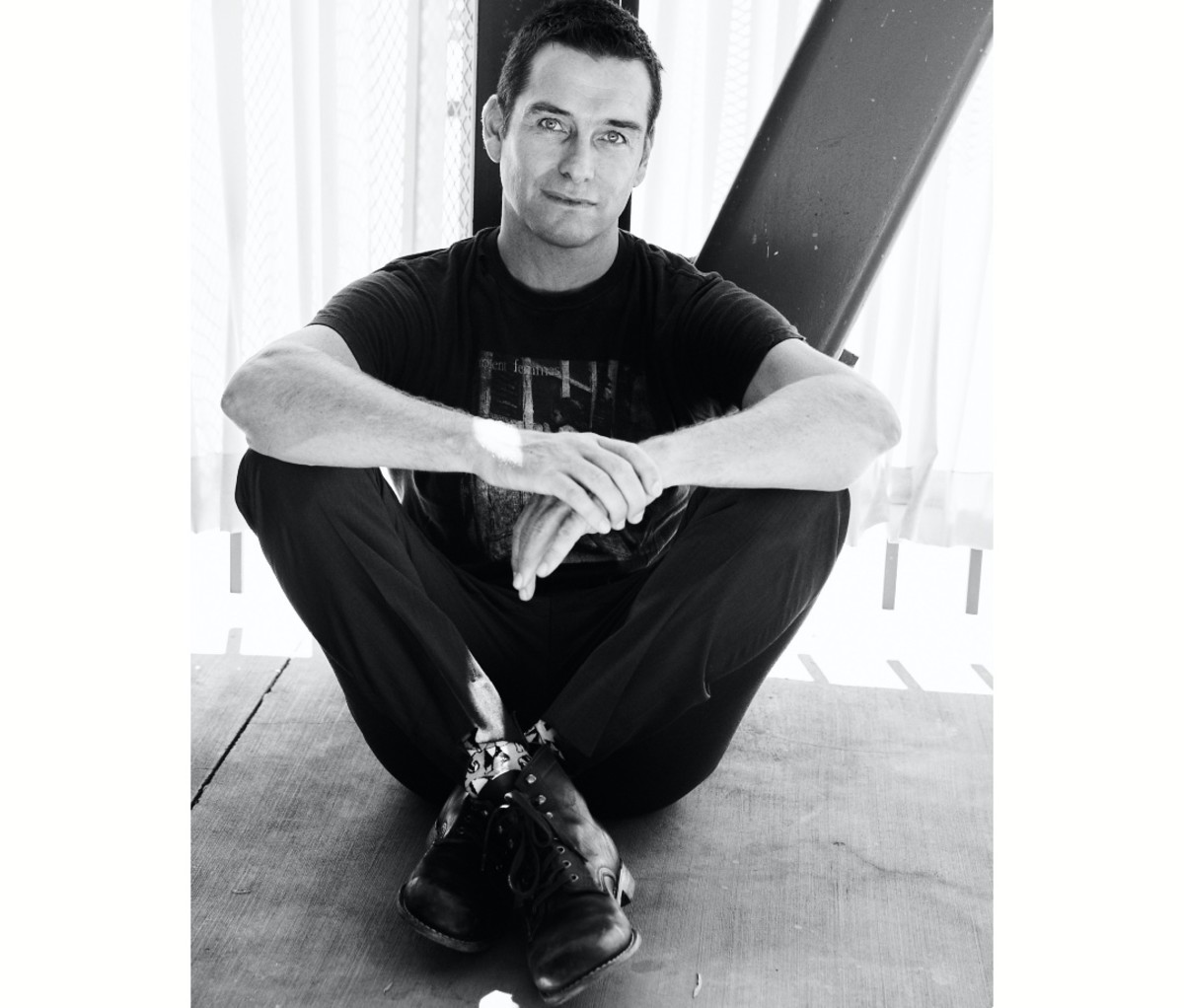 Black and white portrait of actor Antony Starr