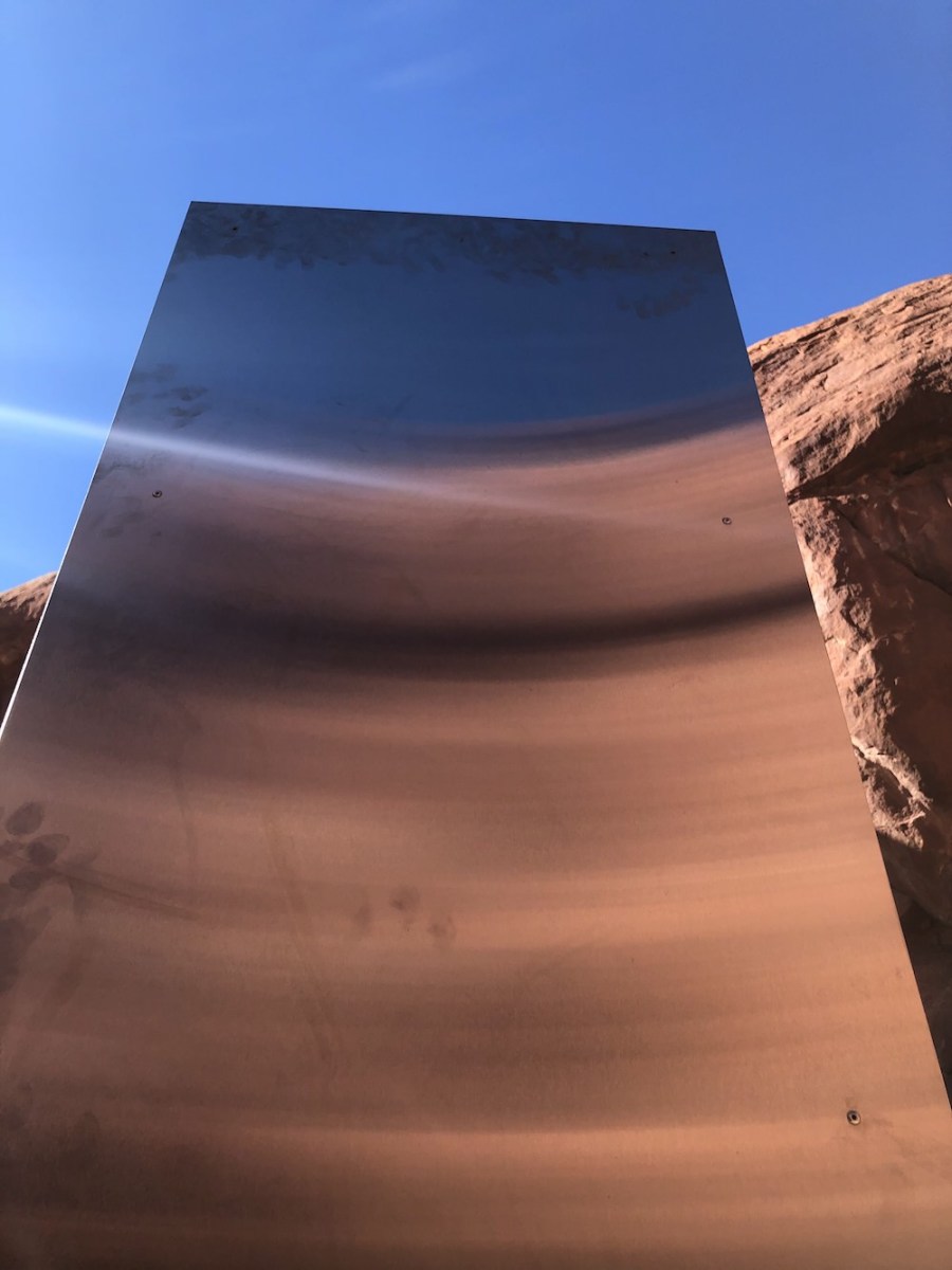 Fingerprints galore on the Utah monolith.