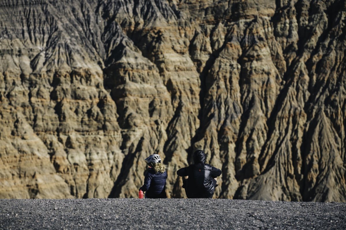 e mountain bike expedition across death valley