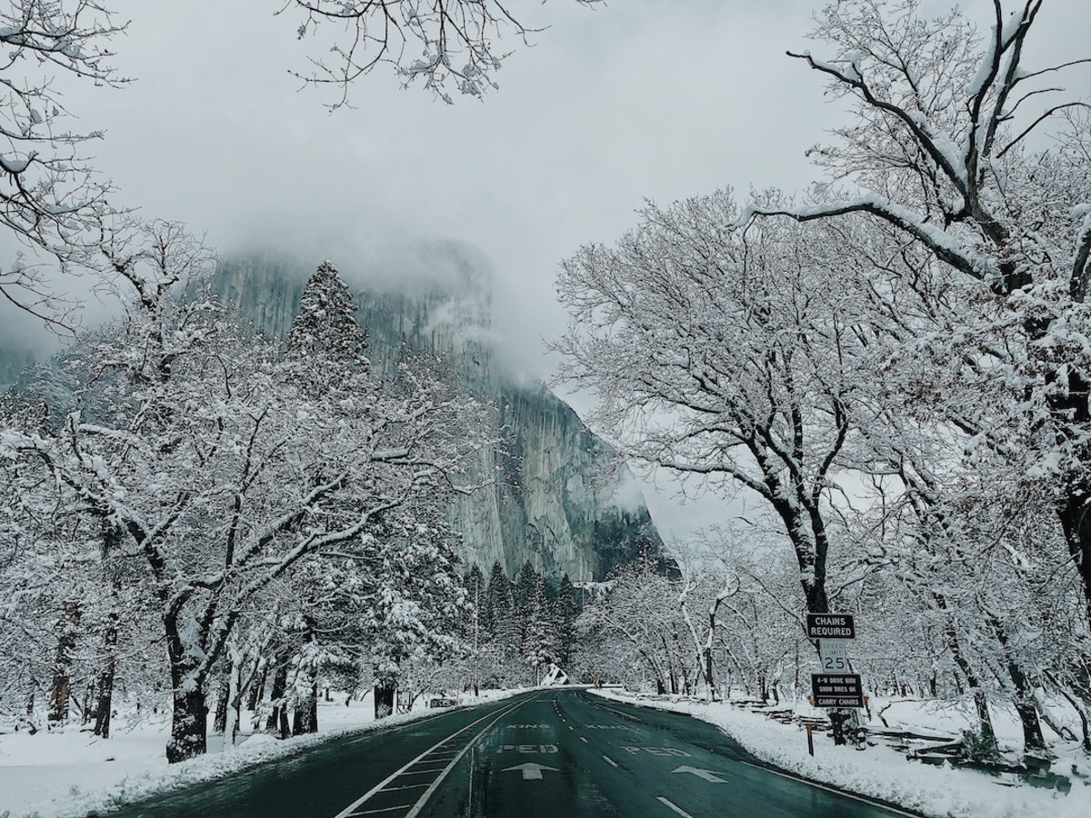 snow in Yosemite